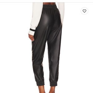 Brand new bcbg generation jogger